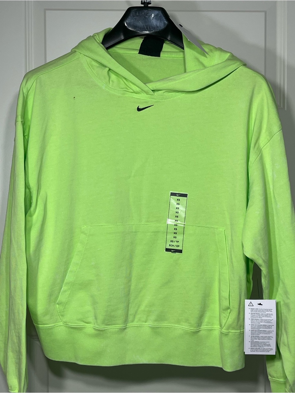 Nike Sportswear Essential Hoodie Neon Green Women’s XS NWT DQ3338-358